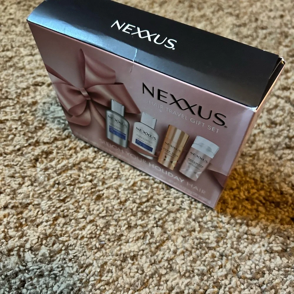 Nexxus Exclusive Hair Care Travel‎ Gift Set NWT